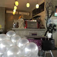 @yes เย็นก็เหล้า เช้าก็แฟ