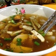 ก๋วยจั๊บโกลาน