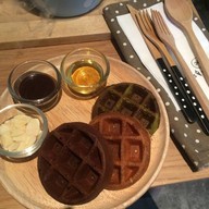 Jaiyen Cafe