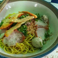 เจ๊เม้า ก๋วยเตี๋ยว รสเด็ด