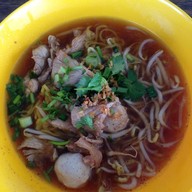 ก๋วยเตี๋ยววัดดงมูลเหล็ก วังน้ำเขียว