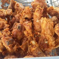 ไก่ทอดปักษ์ใต้ นายหัวโต