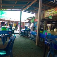 เจ๊แก้ว ก๋วยเตี๋ยวปลา อาหารตามสั่ง แหลมฉบังเก่า