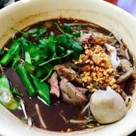 ก๋วยเตี๋ยวคุณรัตน์ Ras Noodle North Hollywood