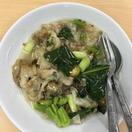 ติ๋ม ราดหน้าไก่ไทย