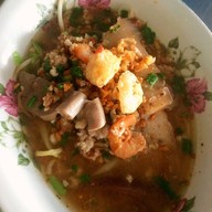 ก๋วยเตี๋ยวหมู เจ๊มล