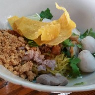 เมนูของร้าน บ้านก๋วยเตี๋ยวแม่จงกล