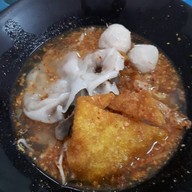 เมนูของร้าน ก๋วยเตี๋ยวหมูพี่รัตน์ สาขา 2 ภูธร 8