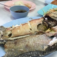 ร้านแจ่วฮ้อน