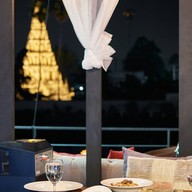 บรรยากาศ The Pagoda Bistro & Bar