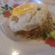บ้านหมี่ Coffee Bar & Bistra บ้านหมี่