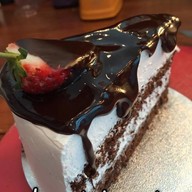 Nookie Sweet Cake สวนอ้อย