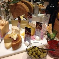 เมนูของร้าน Flow Millennium Hilton Hotel