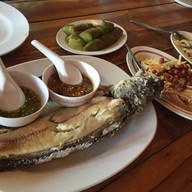 เมนูของร้าน บ้านอีสาน นครสวรรค์