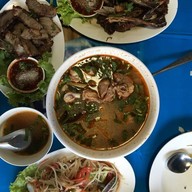 เมนูของร้าน ลาบเป็ดเมืองยศ