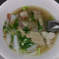 เมนูของร้าน ก๋วยจั๊บนายเอ็ก (Nai Ek Roll Noodle) เยาวราช (primary branch)