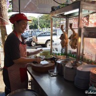 ข้าวมันไก่รักกาแฟ Market Today Vibha 64