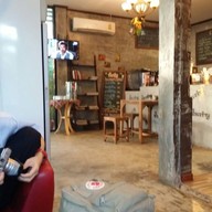 บรรยากาศ ป๋าเจริญ Coffee&Rest