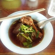 ร้านคุณ น.