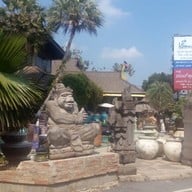 ร้านเรือนแก้ว (คาเฟ่ อร่อยที่สุดในโลก)