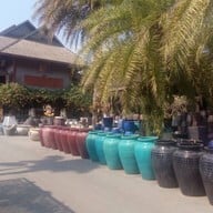 ร้านเรือนแก้ว (คาเฟ่ อร่อยที่สุดในโลก)