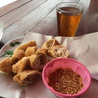 ปาท่องโก๋ไส้หมูสับ