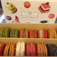 เมนูของร้าน Dhara Dhevi Macaron สยามพารากอน