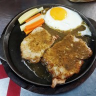 เมนูของร้าน บังอรเชิญสเต็ก ตลาดนัดจตุจักรชลบุรี