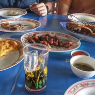 เมนูของร้าน อาหารป่า ป้าแม๋ว ปลาไหลไร้ก้าง