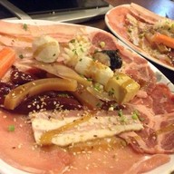 เมนูของร้าน น้องพีเนื้อย่างและชาบู