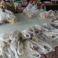 เมนูของร้าน ข้าวมันไก่นายชัย ไทรน้อย