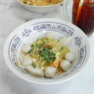 ลูกชิ้นปลานายโส่ย นวมินทร์79