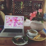 บรรยากาศ กาแฟในสวนบ้านงามแสงเดือน