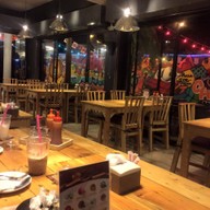 บรรยากาศ กินซี่ เทปันยากิ หน้ามช.