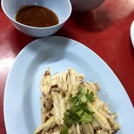 ข้าวมันไก่ หลังห้างแหลมทอง บางแสน