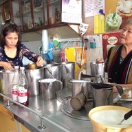 บรรยากาศ แสงฟ้ากาแฟโบราณ สาขา 4 ถนนจอมสุรางค์