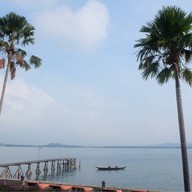 The Moon Restaurant at Jantraburee Boutique Resort จันทบุรี