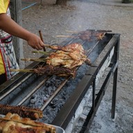 ร้านอาหารศาลาไทยไก่ย่าง