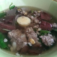 ศรีชลเกาเหลาเลือดหมู