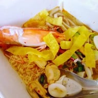 เมนูของร้าน ก๋วยเตี๋ยวขลุกขลิกในสวน