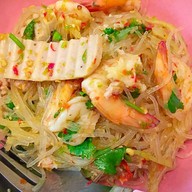 กินแล้วรวยยำทะเล ตลาดใหม่