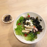 เมนูของร้าน Salad village นครสวรรค์