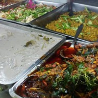เมนูของร้าน ข้าวแกงป้าแมวบิ๊กซีราษฎร์บูรณะ