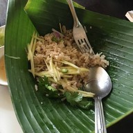 เมนูของร้าน ไม้กลางกรุง