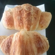 Nana Bakery ช่างเคี่ยน