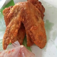 เจ้นุช ขนมจีนน้ำยารสเด็ด