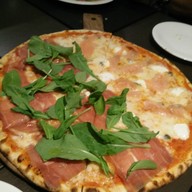 เมนูของร้าน Sugo Pizza & Pasta By Cafe' Eiffel Velaa