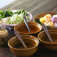 เมนูของร้าน ขนมจีนสารัช เรือนหล่ม