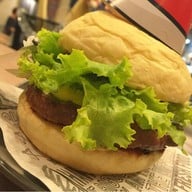 เมนูของร้าน TEDDY's Bigger Burgers Gateway เอกมัย