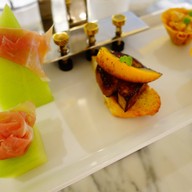 เมนูของร้าน 1823 Tea Lounge by Ronnefeldt Gaysorn Village